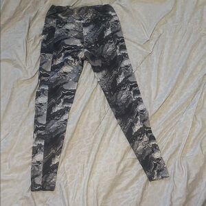 Zone Pro Black and Gray Marble Print Leggings